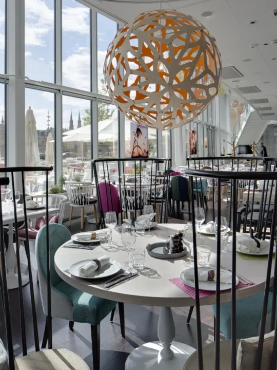 David Trubridge Lampe Floral 600 aus Bambus DesignOrt Leuchten Berlin