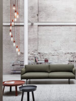 E27 Pendants in schöner Gruppenhängung von Muuto bei DesignOrt Berlin