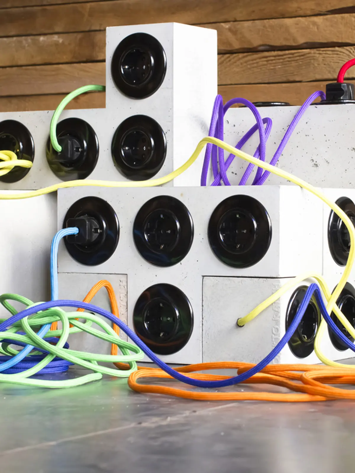 Verlängerungsschnur DesignOrt Blog: Tetriplug Tertis Design aus Beton