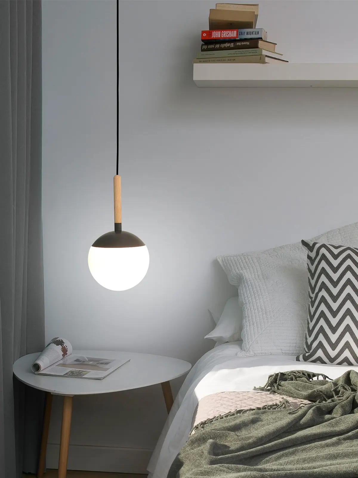 DesignOrt Blog: Designer im Portrait: Nahtrang Pendellampe Mine Faro Barcelona DesignOrt Blog: Designer im Portrait: Nahtrang Pendellampe Mine Faro Barcelona