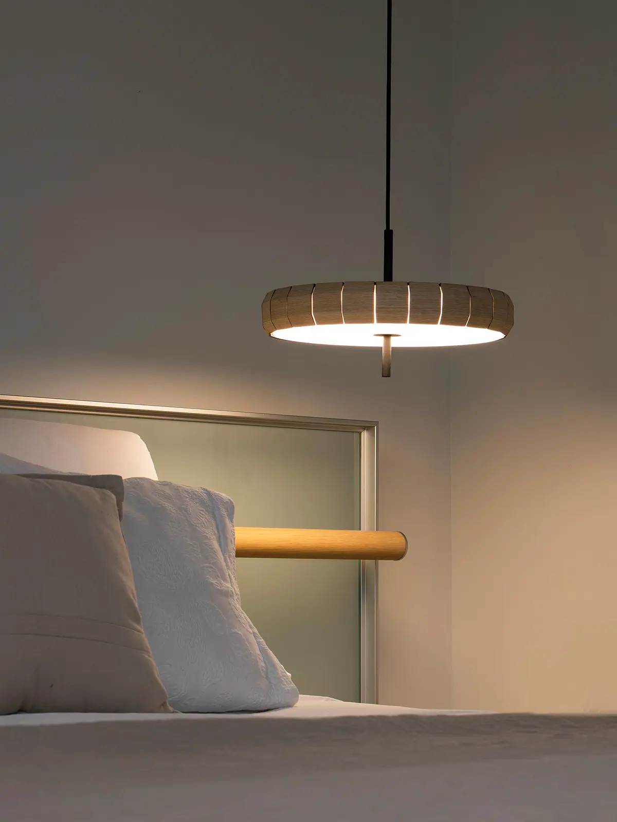 DesignOrt Blog: Designer im Portrait: Nahtrang spanische LED Lampe Phill Faro DesignOrt Blog: Designer im Portrait: Nahtrang spanische LED Lampe Phill Faro