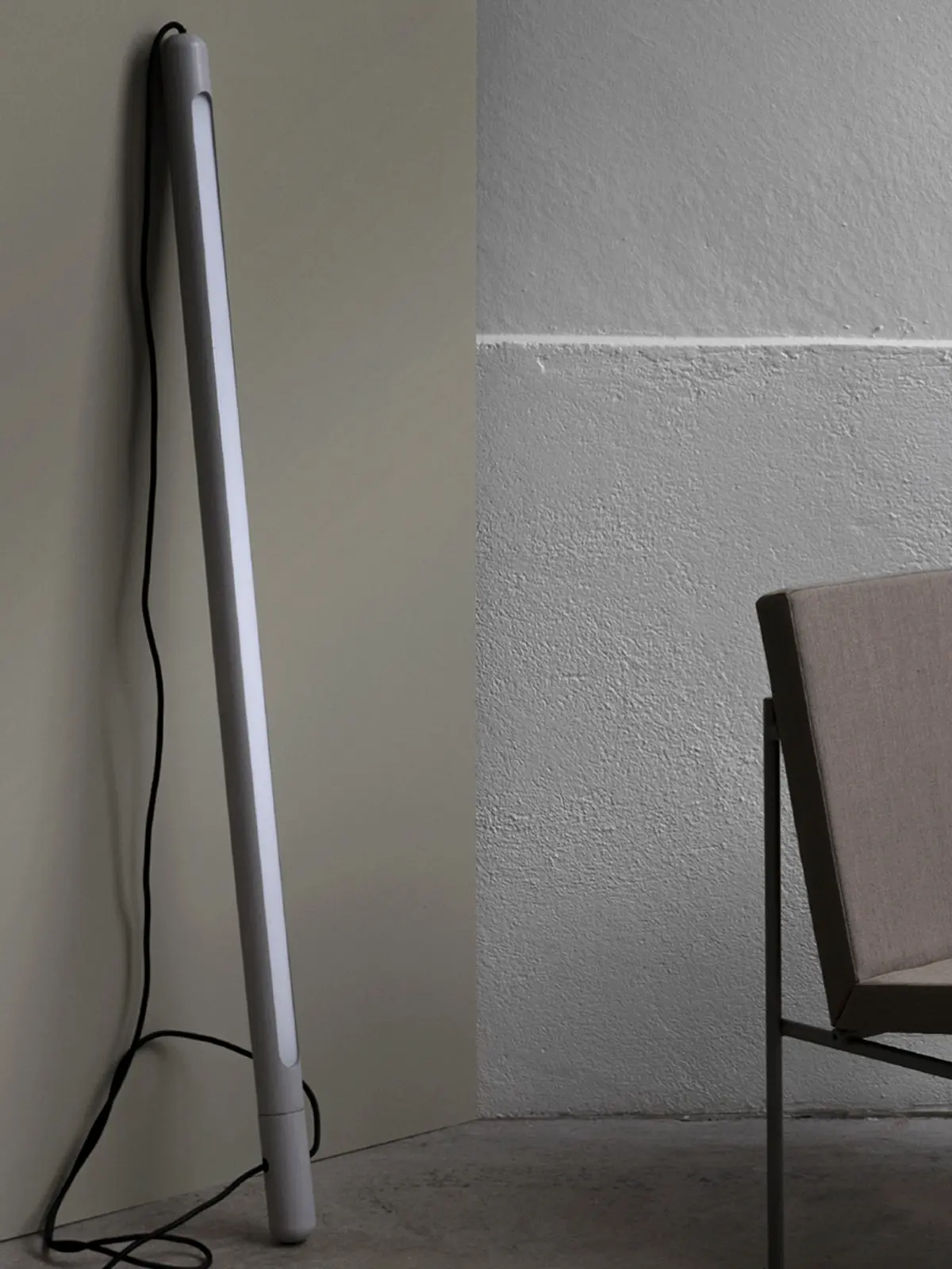 Palo LED Lampe als Lehnleuchte DesignOrt Lampen Blog: Palo Lamp MUNK DesignOrt Onlineshop Lampen Berlin