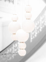 dreiflammiger Lüster aus Opalglas Pearls Chandelier 3 Formagenda LED