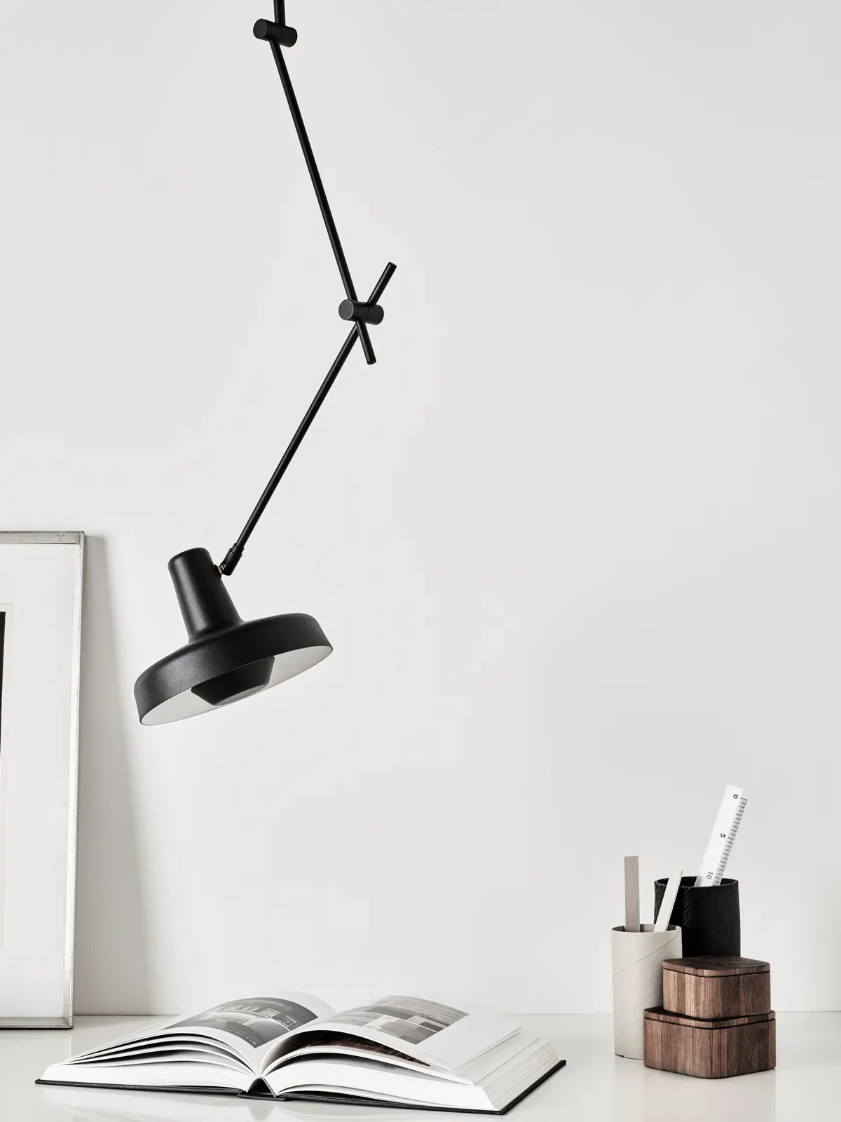 Deckenleuchte, Grupa Products, Arigato AR-C in Schwarz, Design: Grupa DesignOrt Blog: Arigato Ceiling Grupa Products verstellbarer Schirm