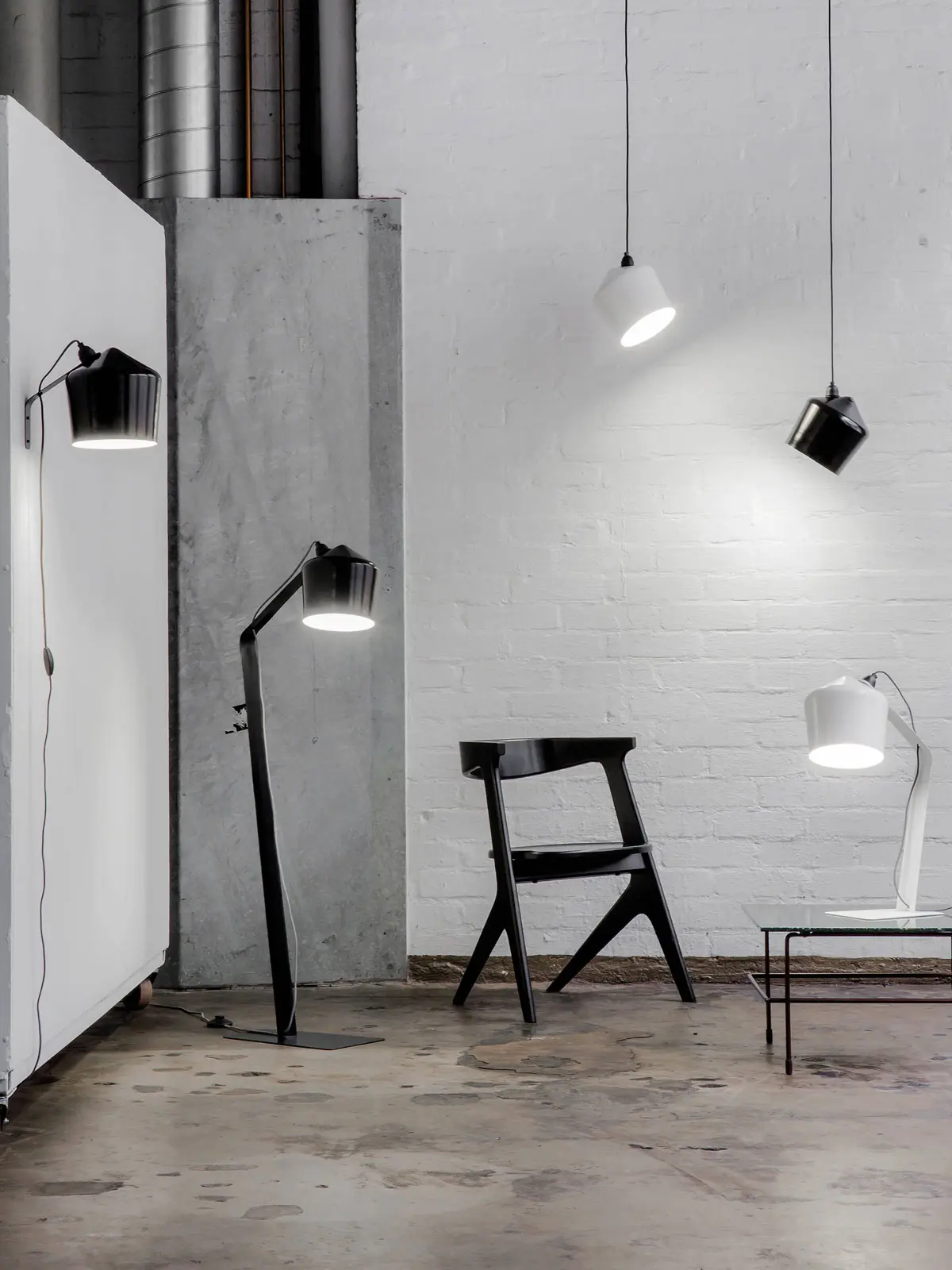 Lampen Schwarz Weiß DesignOrt Blog: was ist eine Lampenfamilie? Pasila Pendelleuchte Innolux Lampe