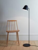 NYTA Stehleuchte Tilt S Floor komplett Schwarz