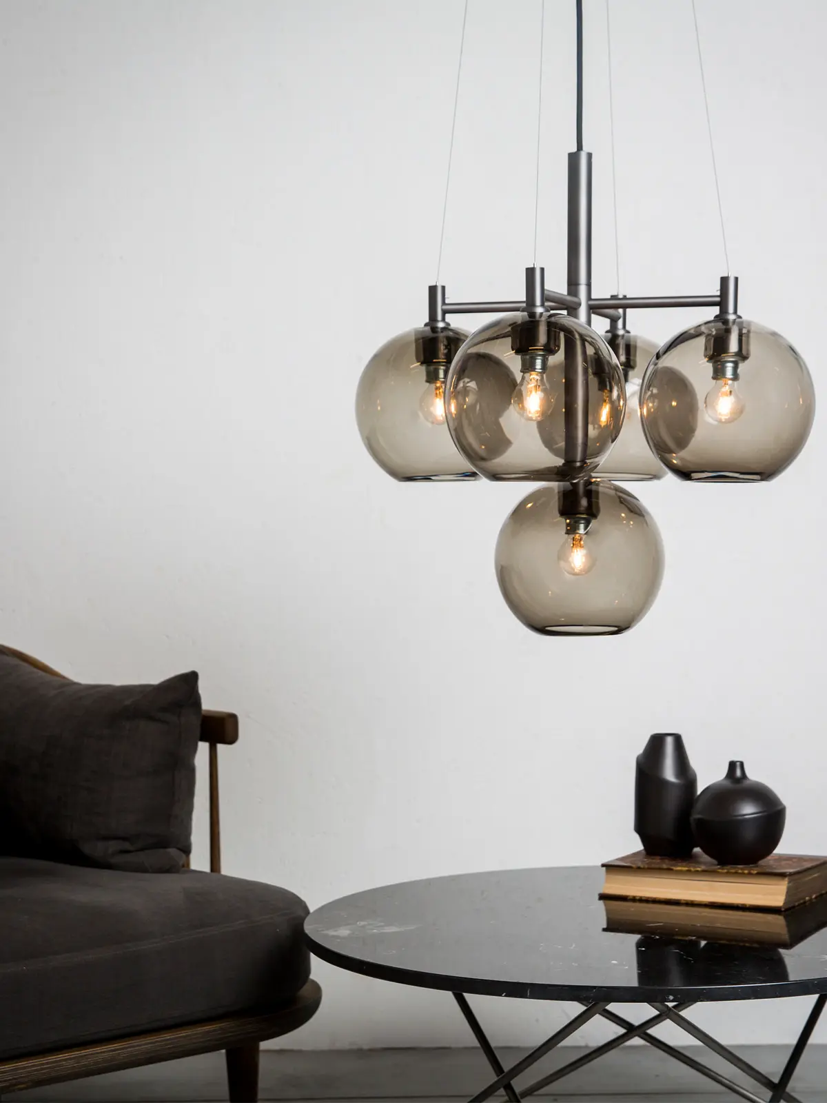 Lampenfamilie von Belid aus dickem Glas DesignOrt Blog: Kronleuchter Belid DK