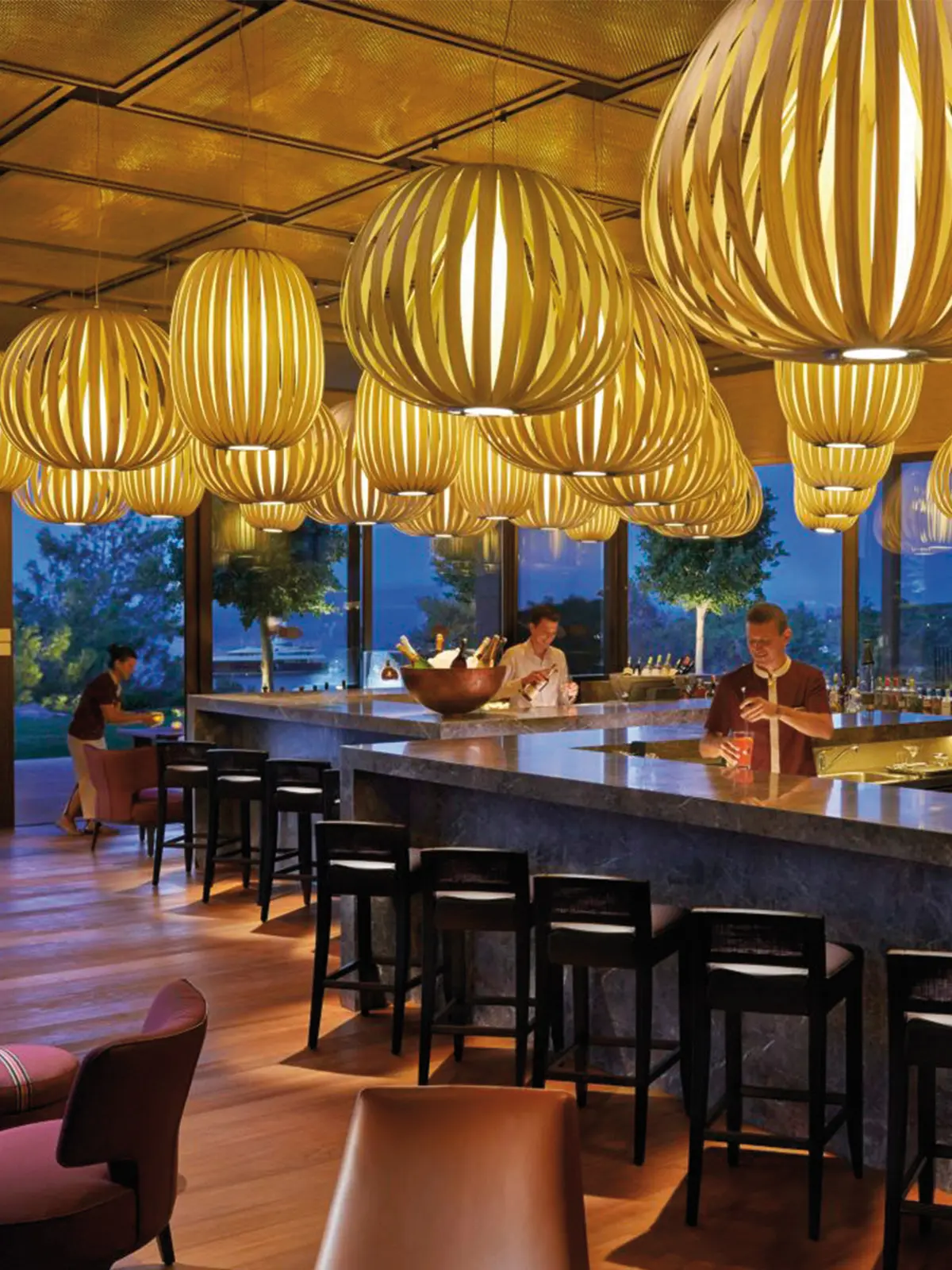 DesignOrt Lampen Blog: Organische Designerleuchten - Pod und Poppy in Gelb LZF