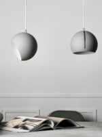 Tilt Globe Pendelleuchte Grau NYTA