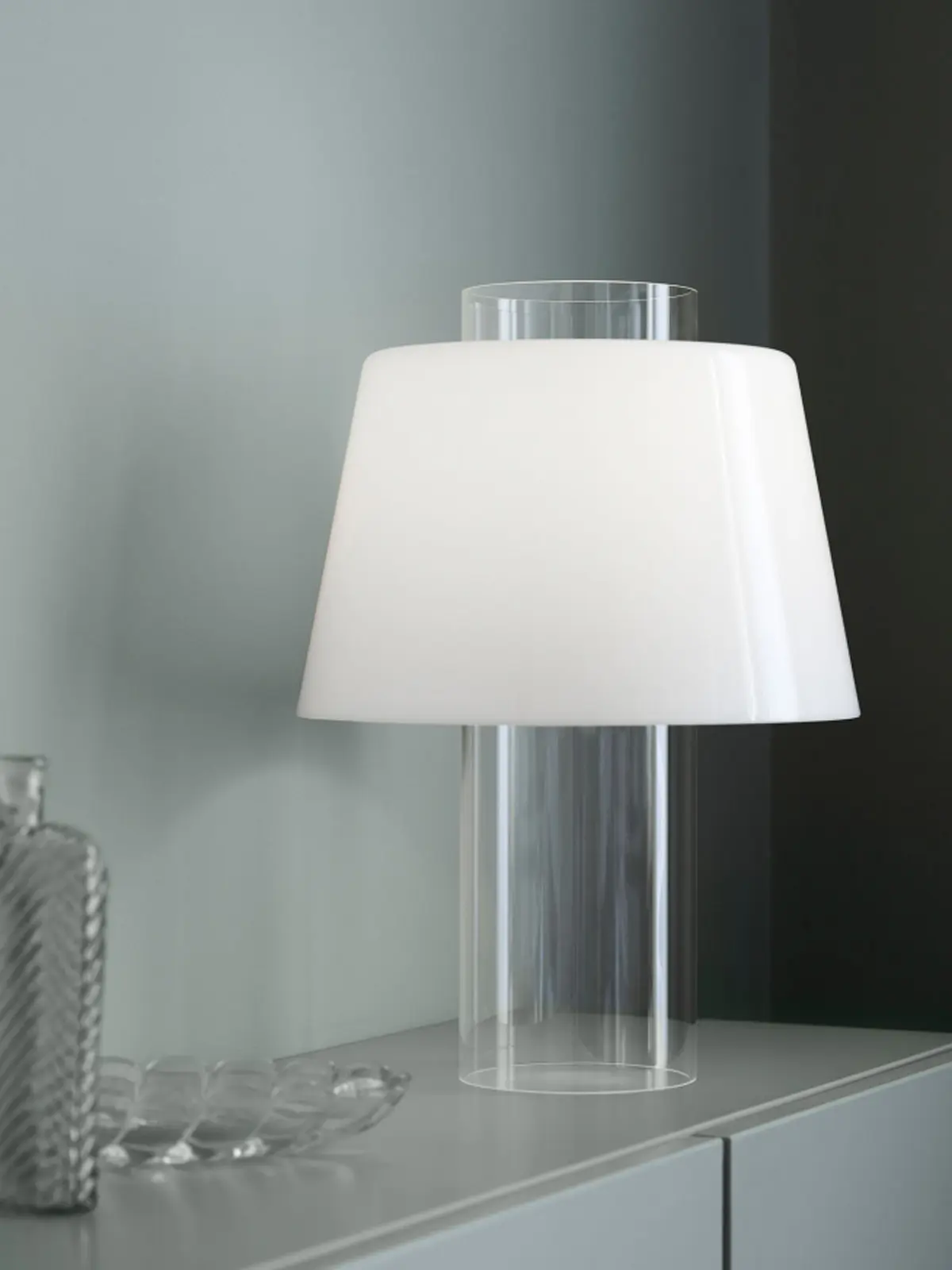 Modern Art Table Lamp NEU 2019 Innolux DesignOrt Blog: Kultlampen Modern Art klassische skandinavische Tischleuchte von Ykki Nummi Innolux