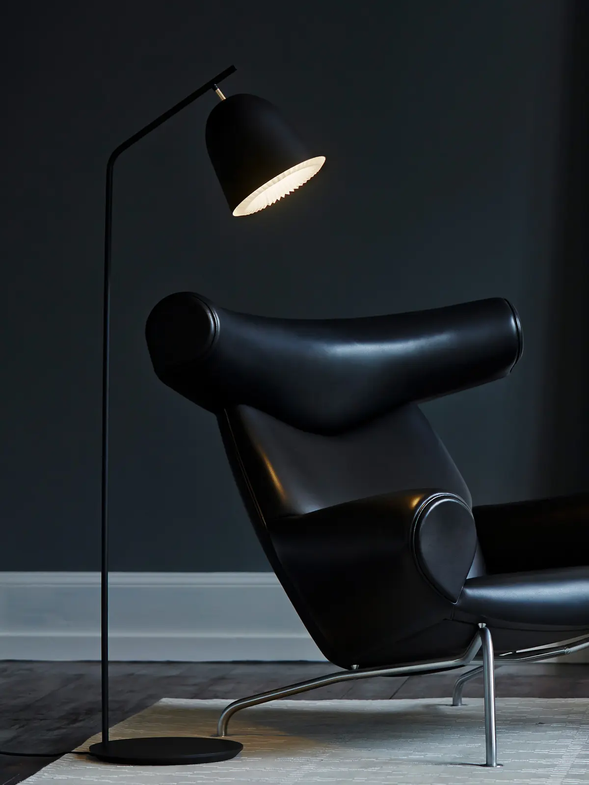 Schwarze Stehlampe Le Klint DesignOrt Blog: Best of DesignOrt Wohnideen Caché Floor Stehleuchte von Le Klint DesignORt Onlineshop Lampenladen Berlin