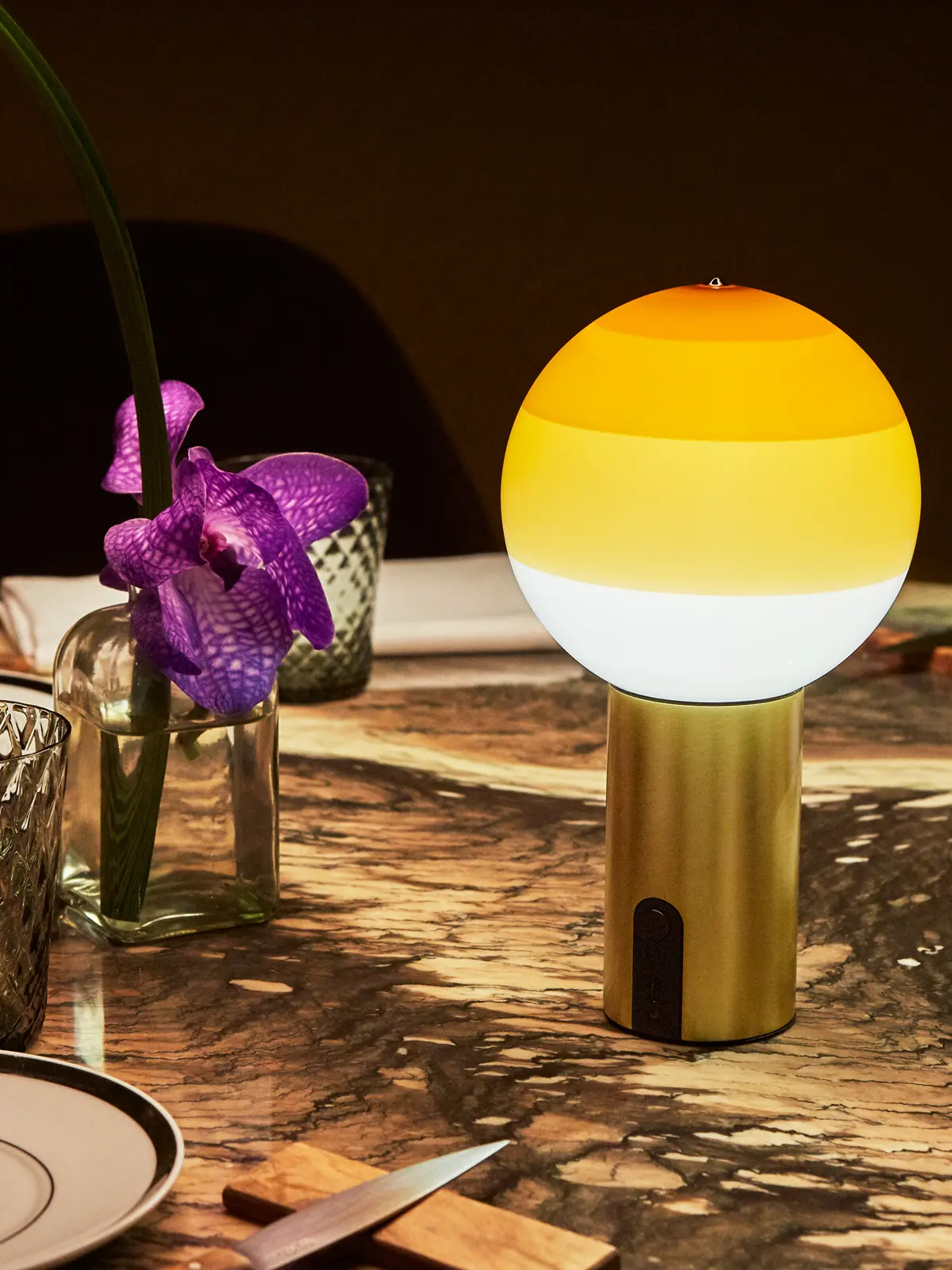 tragbare Leuchte Dipping Light Portable DesignOrt Blog: tragbare Lampen Dipping Light Orange Jordi Canudas Marset