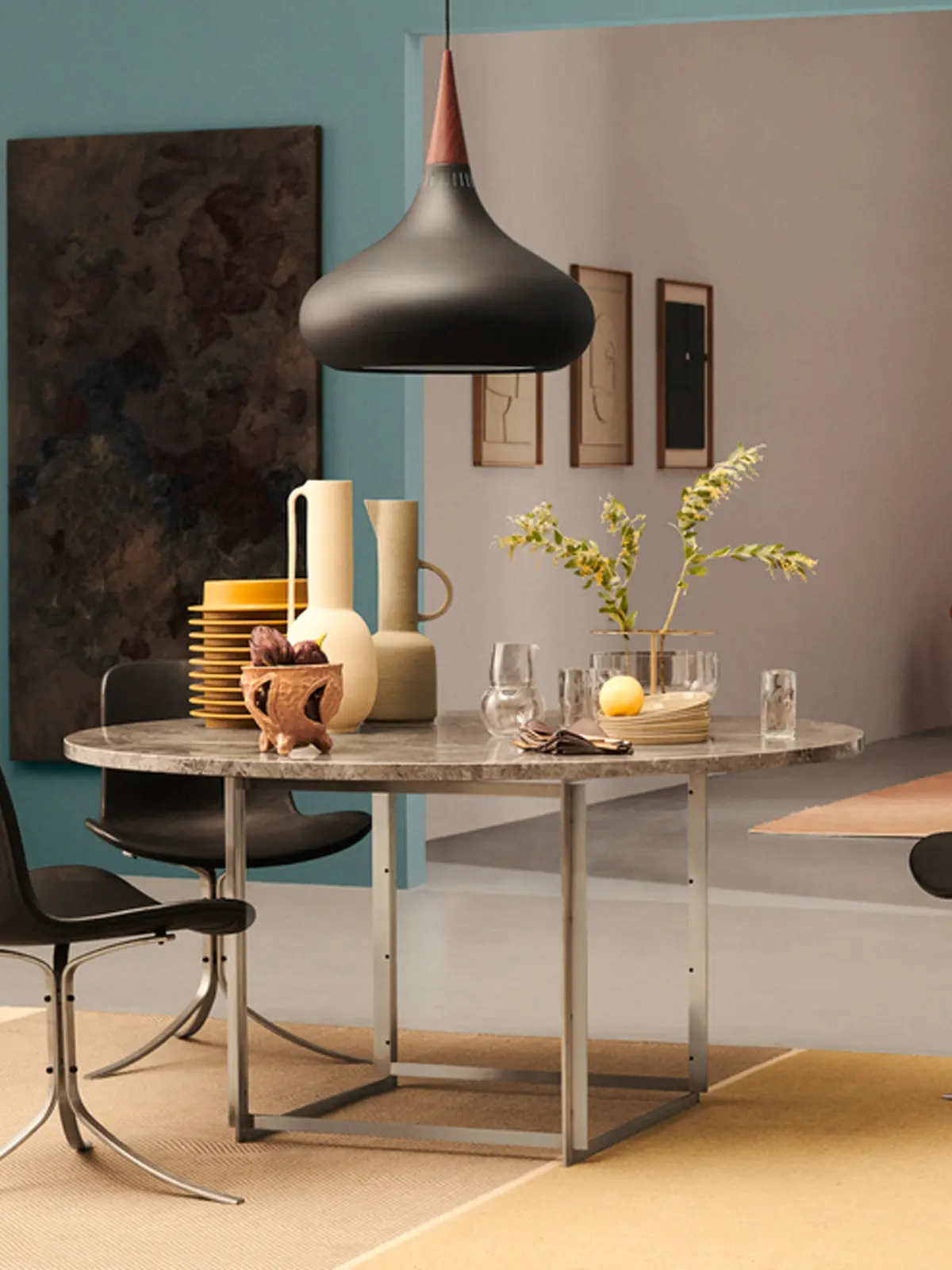 schwarze Lampe runder Tisch DesignOrt Blog: Designer im Portrait Jo Hammerborg Orient Black Fritz Hansen Designort