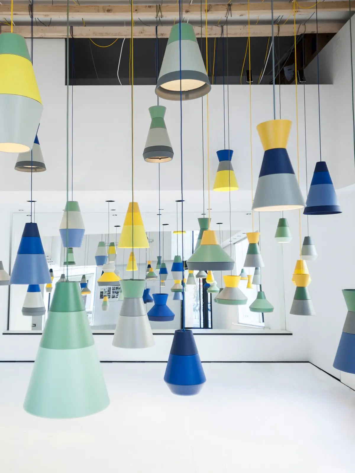 ili ili Systemleuchte Grupa Products DesignOrt Lampen Onlineshop Berlin Prenzlauer Berg