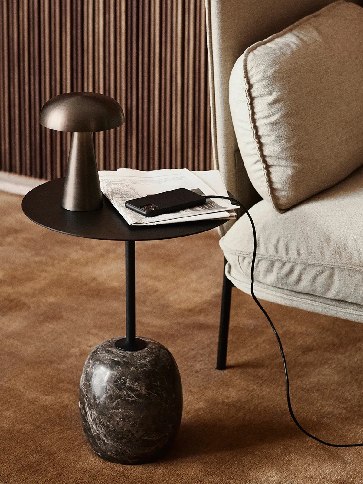 Pilzförmige Lampe &tradition Como SC53 tragbare aufladbare Leuchte DesignOrt Berlin Designerleuchten Lampenladen Onlineshop Berlin