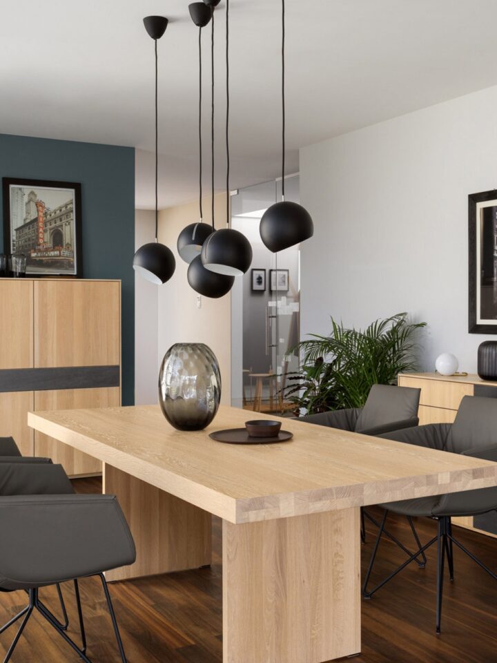 Nyta Lampen Tilt Globe über Tisch DesignOrt Leuchten Berlin