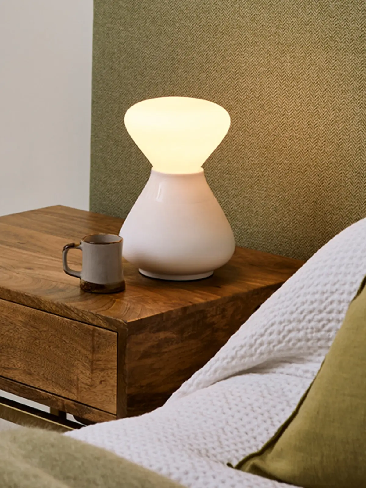 Designerleuchte Tala Reflection mit mundgeblasenem Leuchtmittel Designort