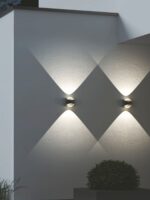 Designerleuchte Wandlampe für drinnen und draußen LOOM Design SAGA