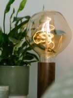 Tala Leuchtmittel und Lampenhalter aus Holz dimmbare Tischlampe