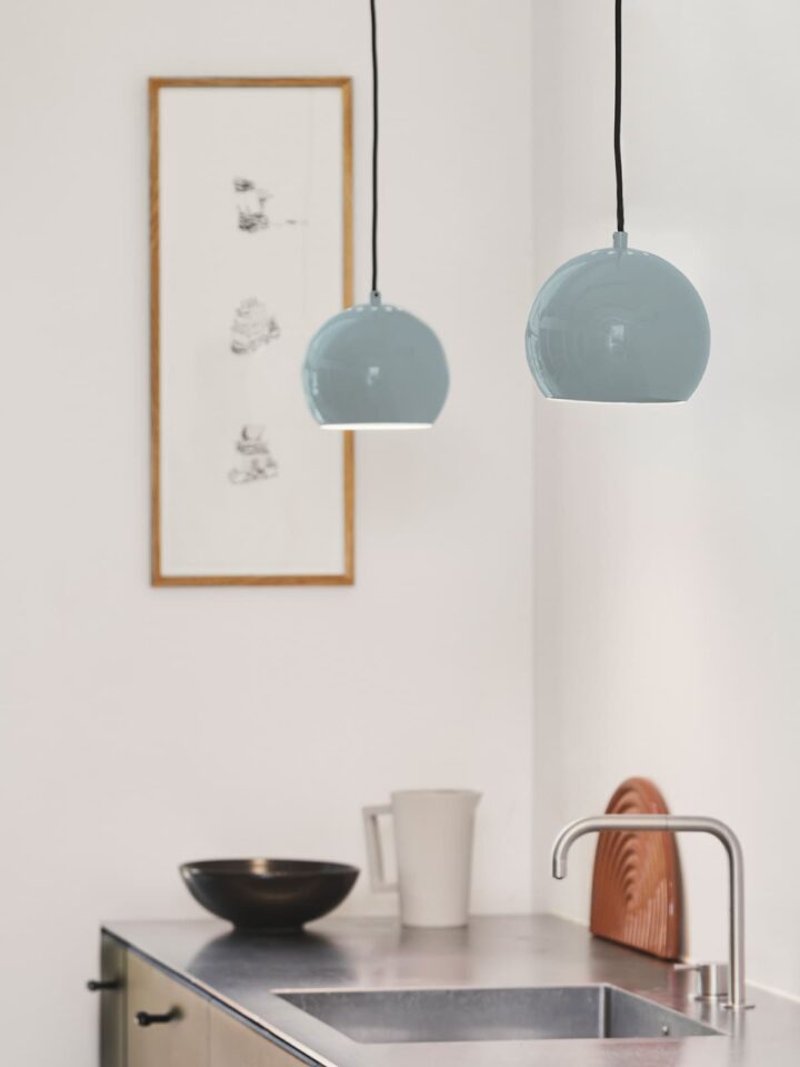 Frandsen Ball Pendant in Mint DesignOrt Onlineshop Lampen