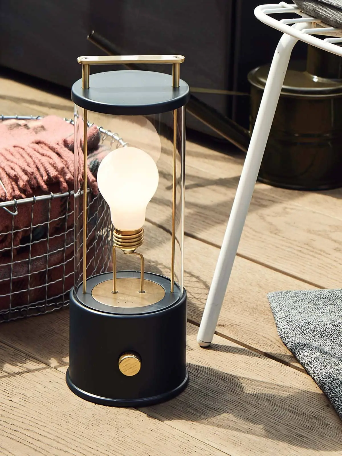 Lampenblog - Akkuleuchte zum Aufladen Muse von Tala Lampe Designort Onlineshop