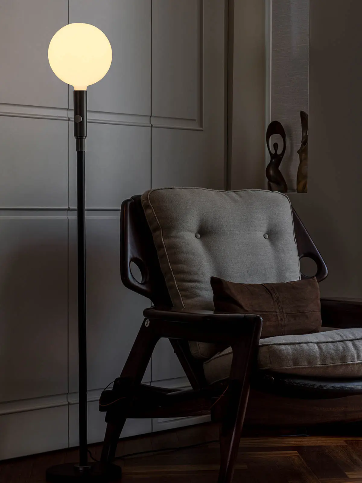 DesignOrt Lampenblog: Neue Leuchten und Lampen von Tala -- Poise Floor Lamp Designerlampe