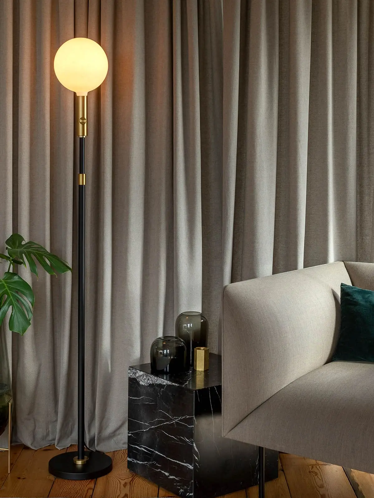 Onlineshop DesignOrt Lampenblog platzsparende Stehleuchten Tala Poise Floor Stehlampe