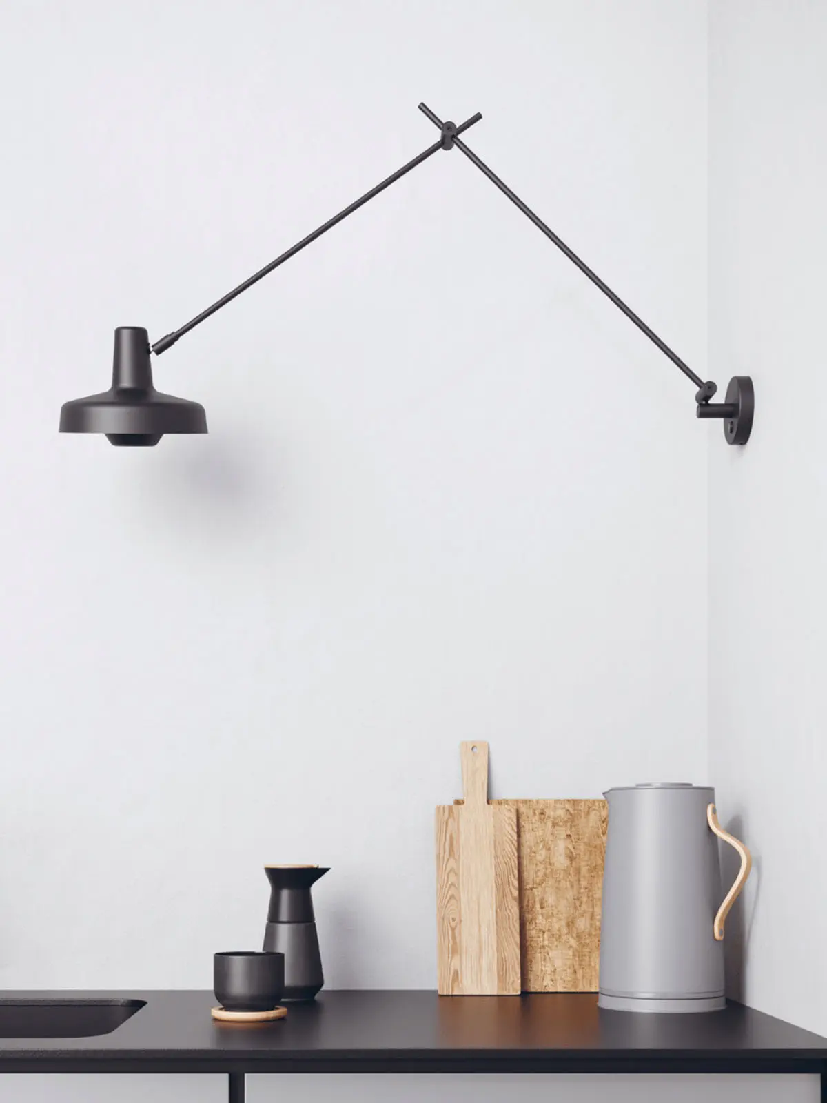 Grupa Products Wandlampe Arigato Wall 45 Long praktische Wandleuchte zum Verstellen DesignOrt