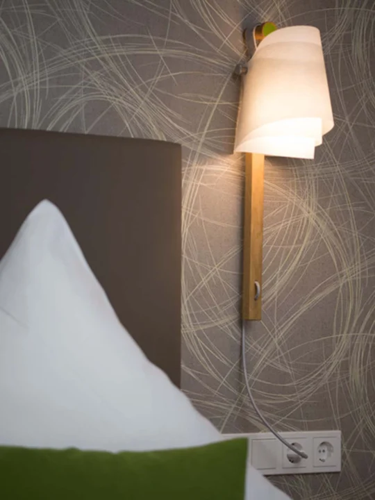 Wandlampe von Domus mit Schirm aus Lunopal online kaufen DesignOrt