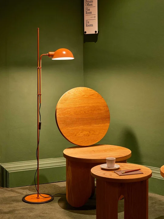 spanischer Designklassiker von Lluís Porqueras Funiculli Stehlampe Marset