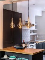 Tala UK Lampe Linear Triple Plate Deckenleiste für Pendel mit getönten Glühbirnen bei DesignOrt