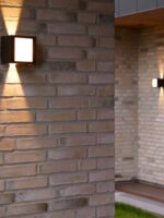 Wandlampe IP 54 Una Loom Design LED Leuchte bei DesignOrt Onlineshop