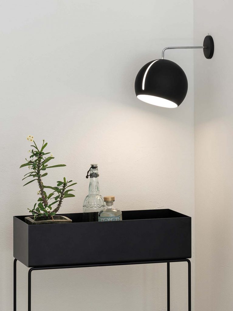 NYTA Wandleuchte mit beweglichem Lampen Schirm DesignOrt Onlineshop Leuchten