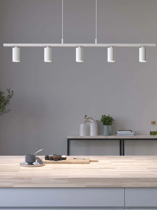 Esstischlampe skandinavische Designerlampe mehrflammige horizontale Lampe Belid Lucy Linear Pendant über Tisch