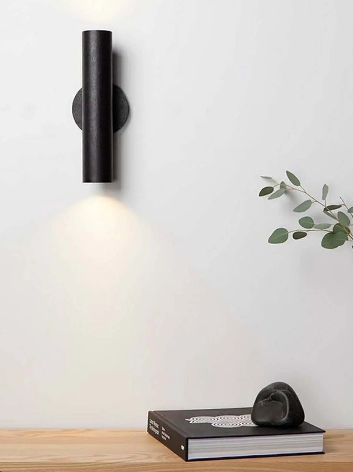 Lineare Wandleuchte Zylinder Uplight Downlight Roest von Graypants