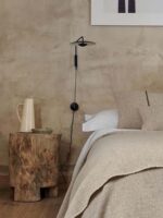 dekorative Wandlampe schwenkbar am Bett Leuchte Marset DesignOrt