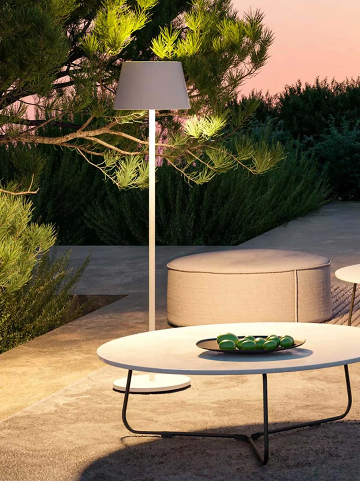 Stehlampe für Außenbereich zum Aufladen online kaufen DeisgnOrt Lampe bei Sonnenuntergang