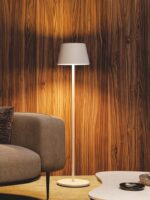 skandinavische Stehlampe zum Aufladen LOOM Design Modi Floor