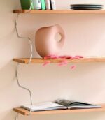 Aura Vase und Onda Regal Schneid Studio Design online kaufen DesignOrt Berlin