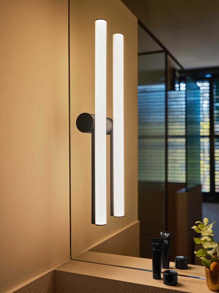 dekorative Leuchtröhre Badezimmer Linienlampe Ambrosia Wall Light Marset Leuchte online kaufen