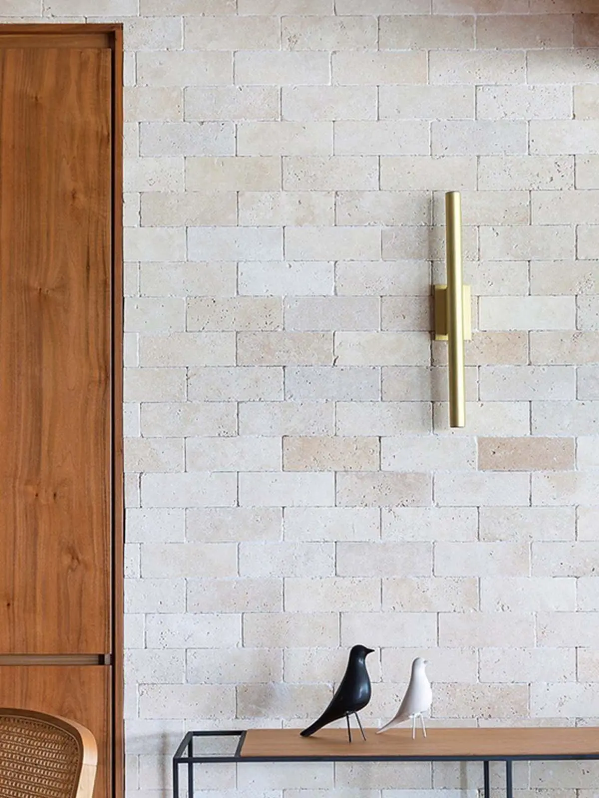 schmale Wandleuchte Messind Rod Wall Lumini lampe online kaufen DesignOrt