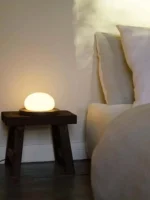 Tischlampe aus weißem Glas Schlafzimmer Lampe online kaufen DesignOrt