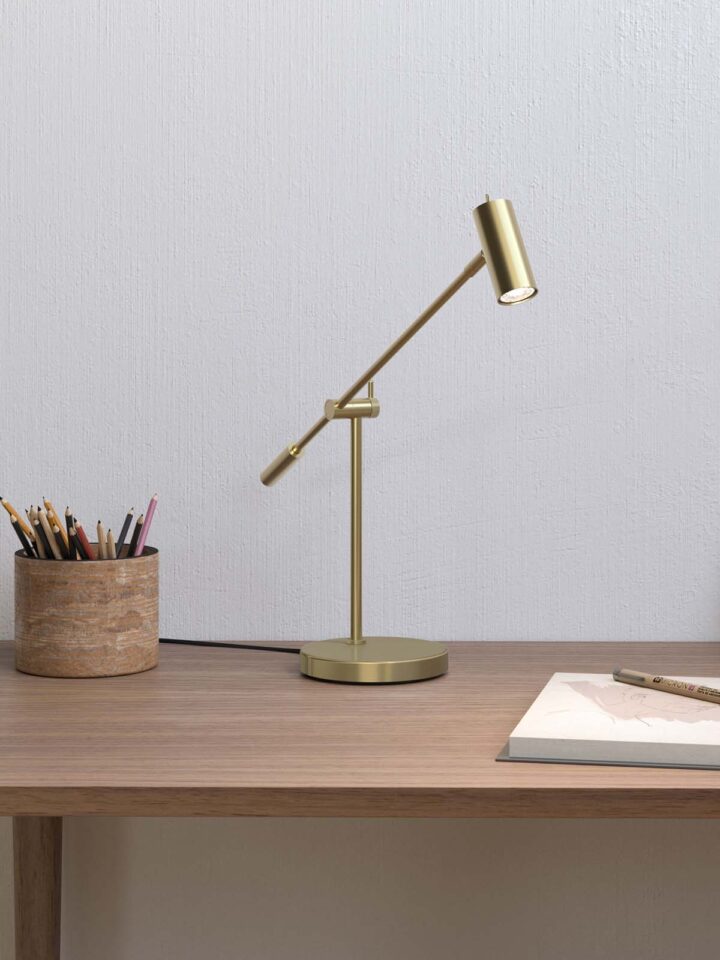 LED Tischlampe Messing Cato Table dimmbare Schreibtischlampe Belid Schweden onlien kaufen DesignOrt Onlineshop Lampen