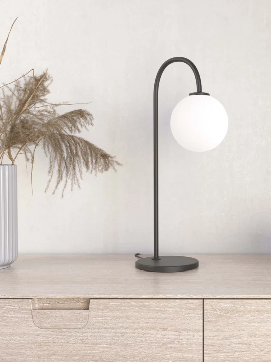 Designerleuchte runder Lampenschirm Glas Tischlampe skandinavisch Ballon Table von Herstal DK onlien kaufen DesignOrt