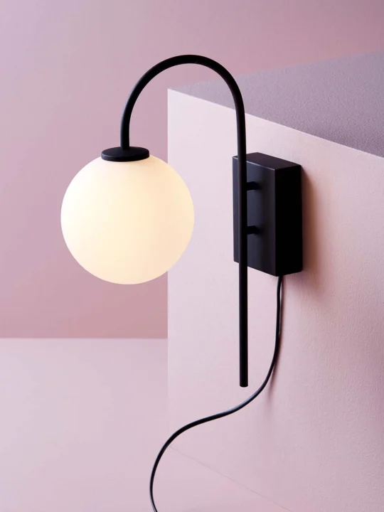 Herstal Dänemark Leuchte Ballon Wall Wandleuchte Schwarz Opalglas