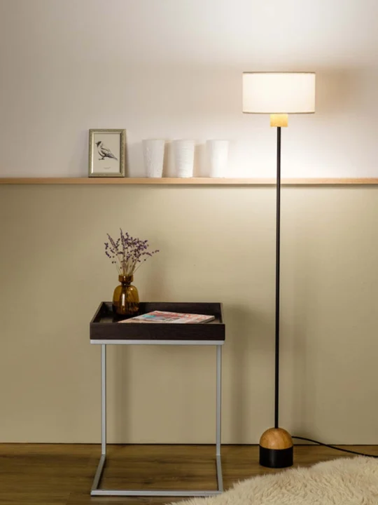 nachhaltige Stehleuchte aus Deutschland Smilla von Domus Licht online kaufen DesignOrt