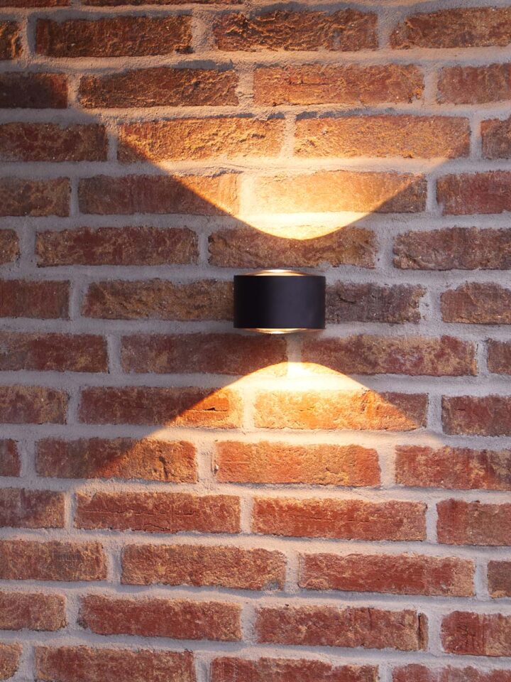 Uplight Downlight Frey Wandleuchte Außenbereich LOOM Design skandinavisch