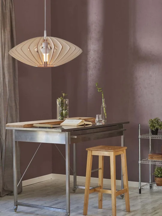 Lamllen Lampe Holz über Tisch Axia Leuchte Woolights DesignOrt Onlineshop