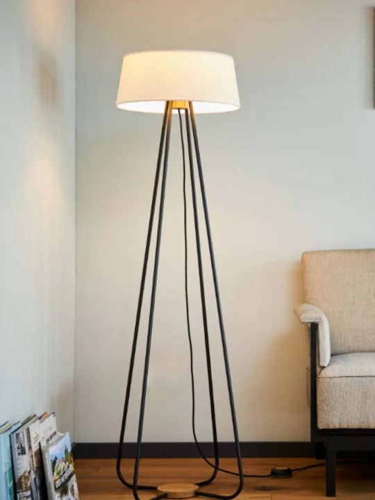 dekorative Stehlampe mit Textil Schirm Lixo Light Domus Licht bei DesignOrt Onlineshop