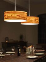 Holzleuchten made in Germany Handarbeit Nachhaltig LeuchtNatur Pendelleuchten über Esstisch DesignOrt